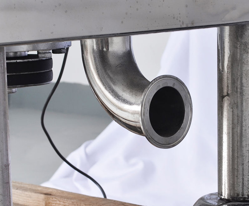 Solid-liquid centrifuge’s drainage port detail.