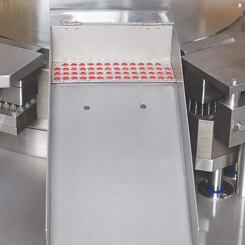 Detail view of the automatic hard capsule filling machine