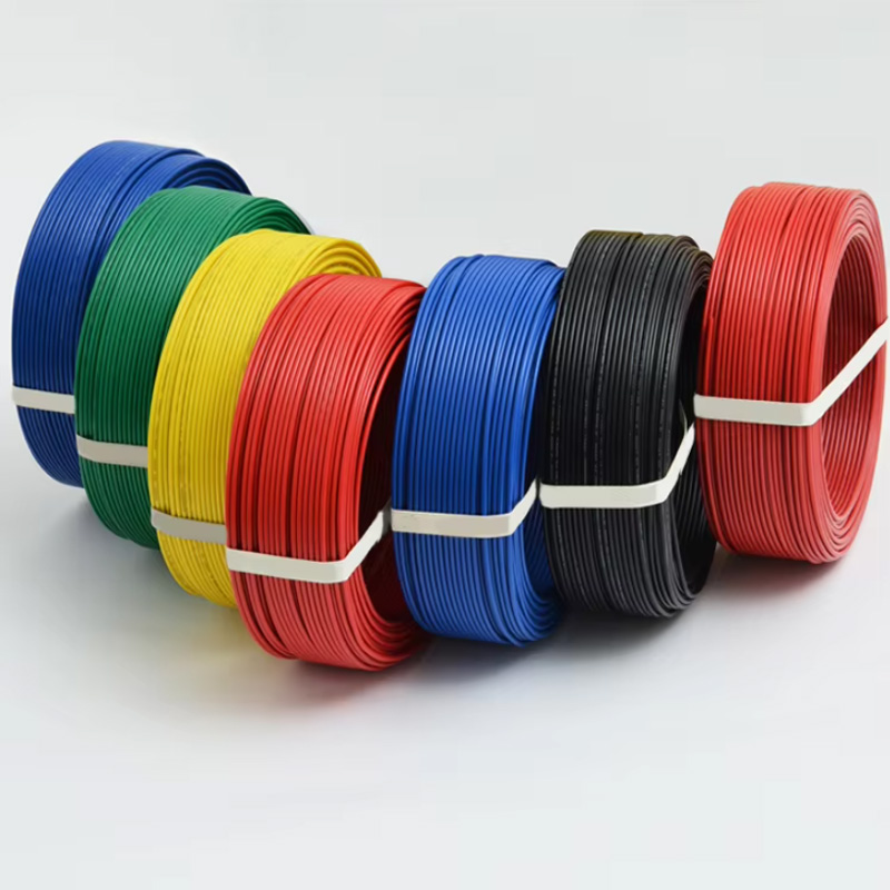 The conductor is made of high-purity copper, which has excellent conductivity and low resistance.
