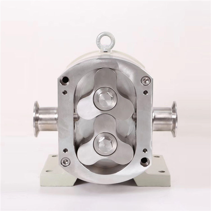 Front view of the 15-18.5 kW cam pump.