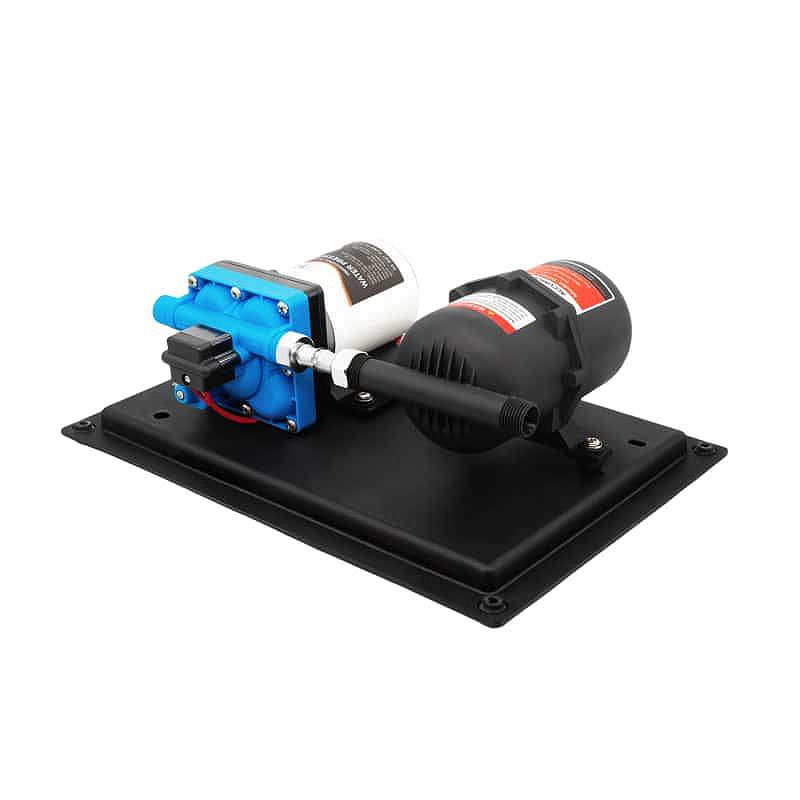 Automatic high-efficiency pump for clean water distribution