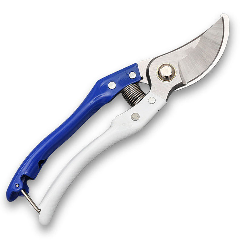 SK-5 high-carbon steel blade with high hardness, sharpness and wear resistance ensures smooth cuts without burrs