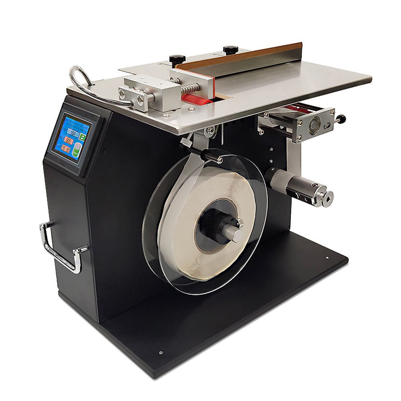 Automatic corner labeling for facial mask box view.
