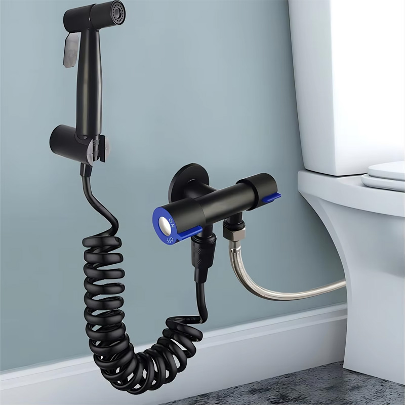 Featuring a black and silver color scheme, it combines aesthetics with practicality.