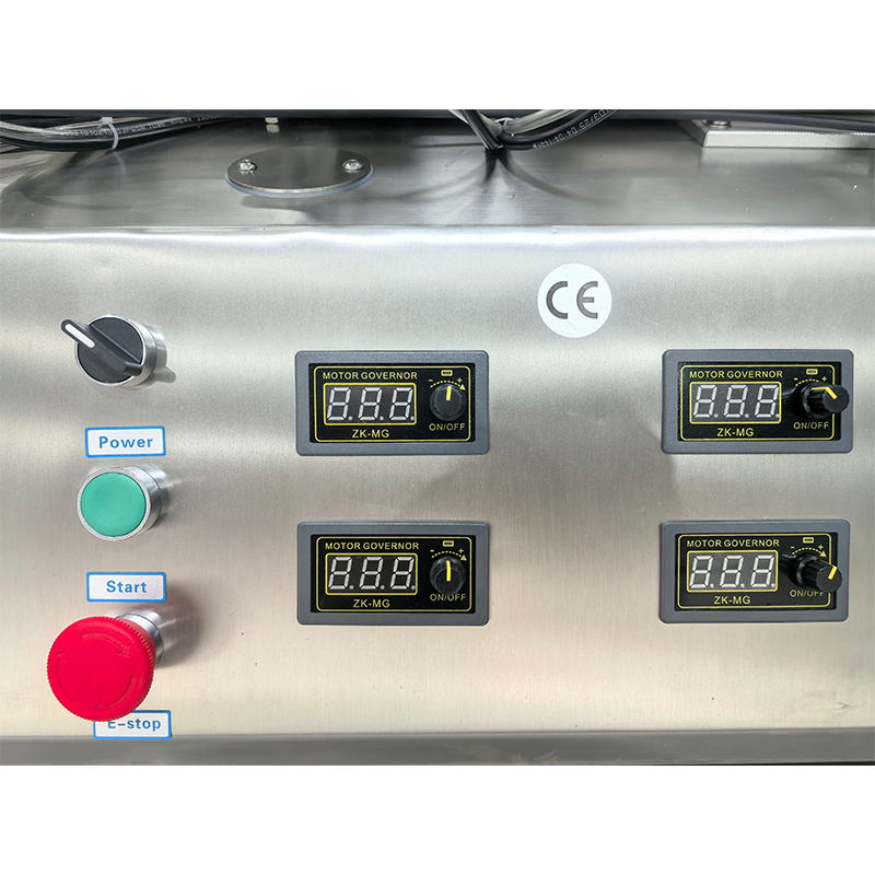 The small desktop capping machine is compact and lightweight.