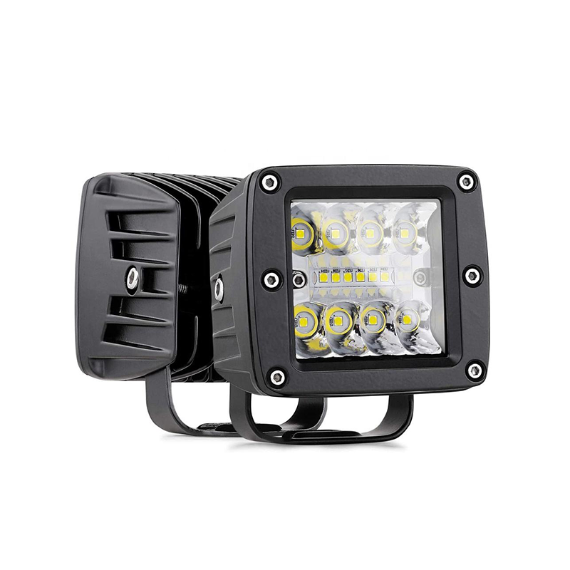 Truck rectangular lights can expand the lighting angle.
