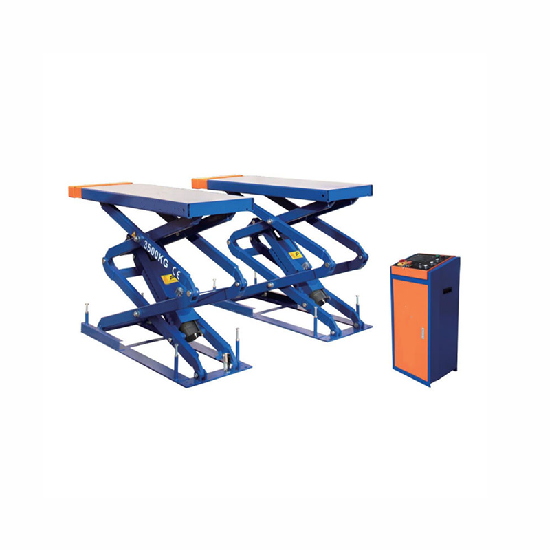 Hydraulic lift with controller equipped with multiple safety protections