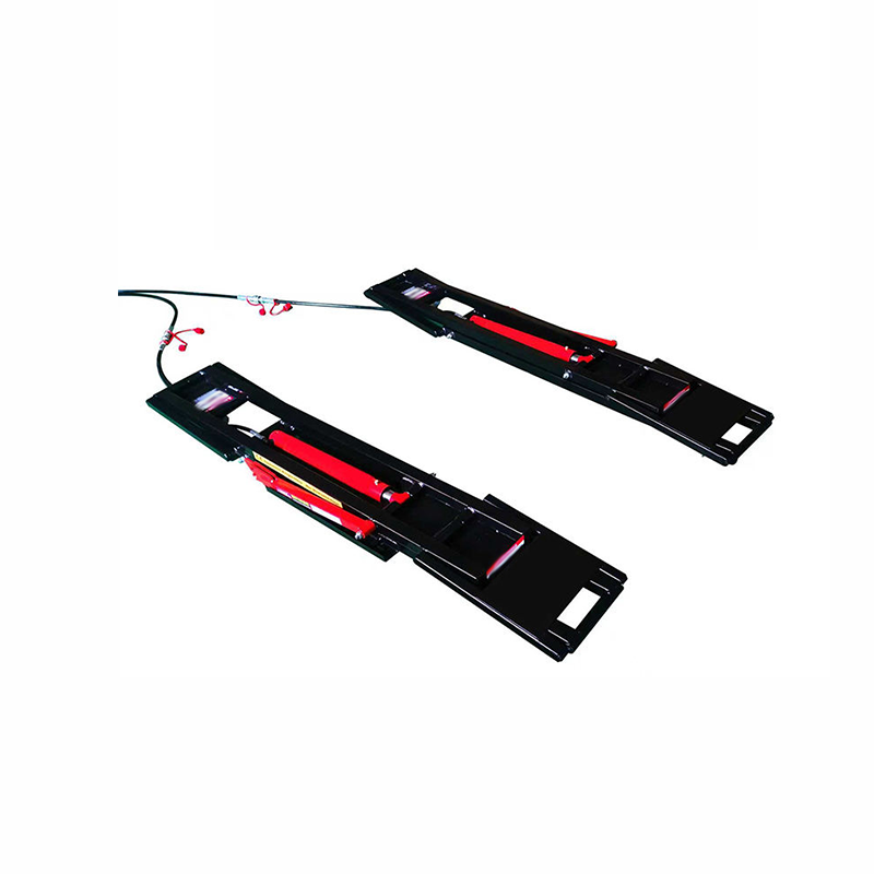 The hydraulic scissor lift for vehicles does not take up much space.