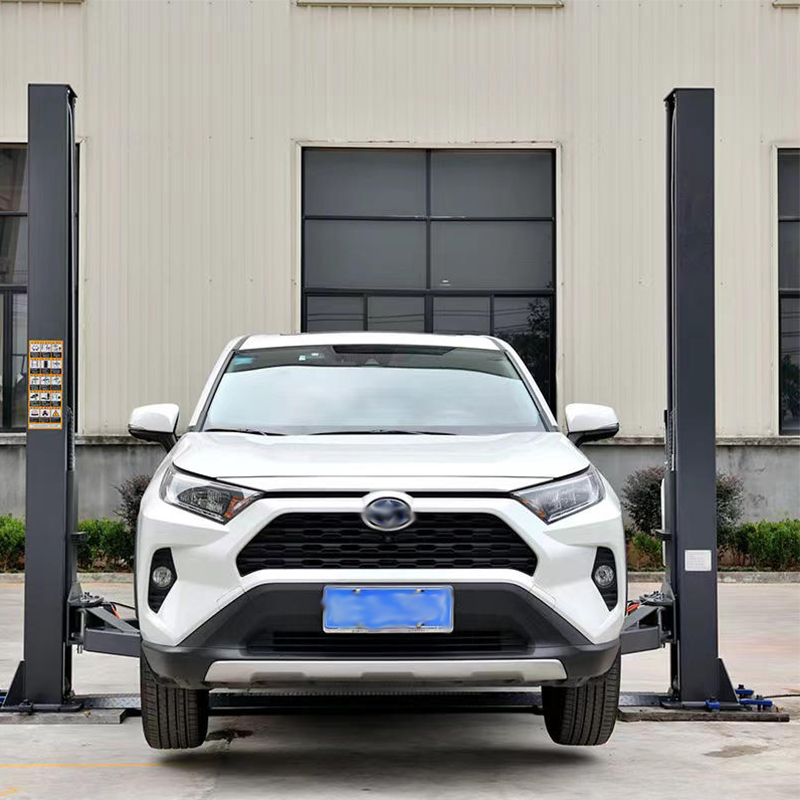 The hydraulic automatic dual-post car lift is easy to operate and understand.