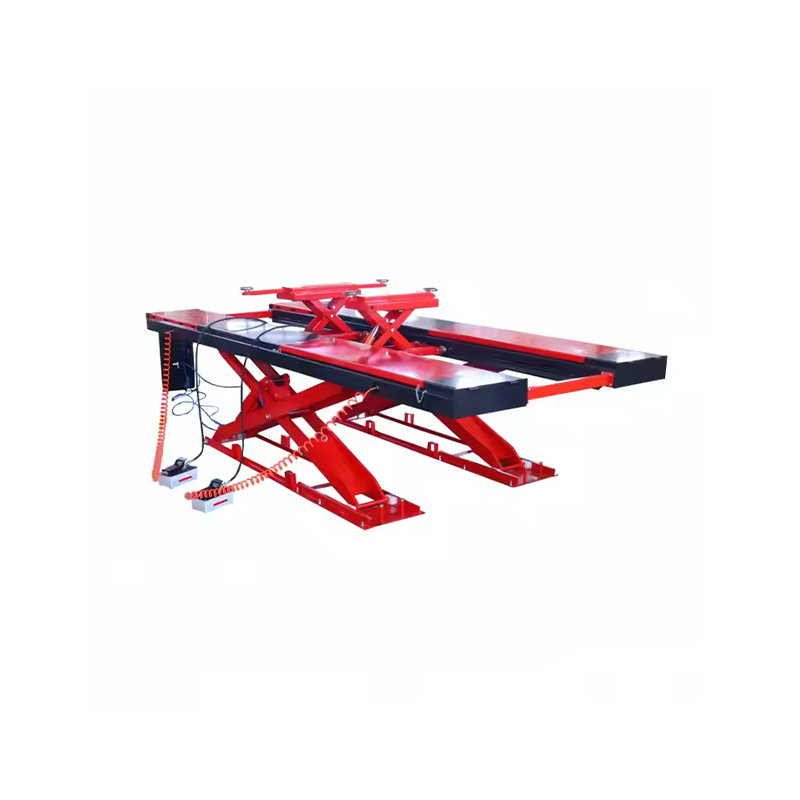 The double-deck scissor car lift operates smoothly and steadily.