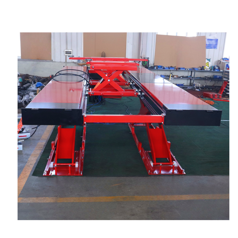 The double-deck scissor car lift ensures long-term safe operation.