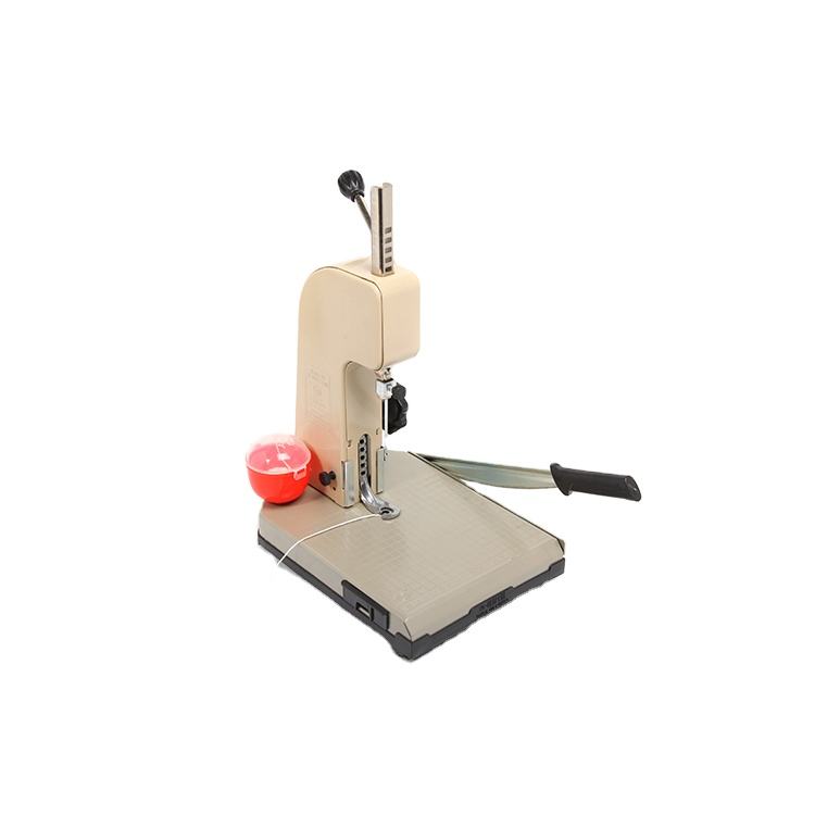 Labor-saving lever design reduces punching force by half, making it easy for the elderly and students to use.