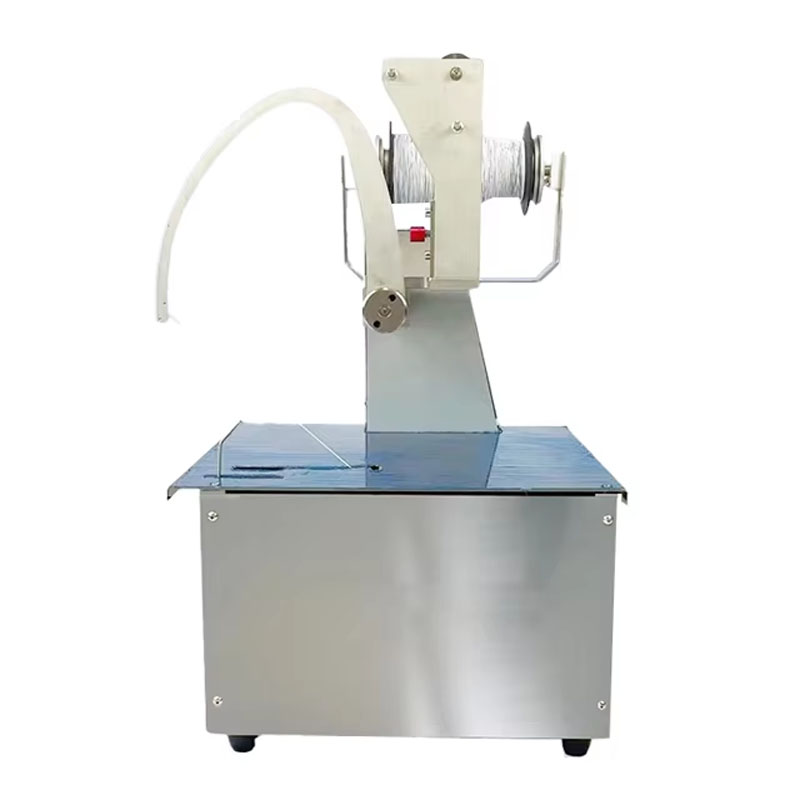 Vegetable strapping machine bundling celery and leek efficiently