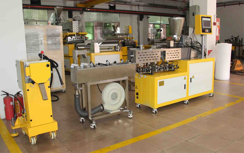 Real photos of twin-screw extruders